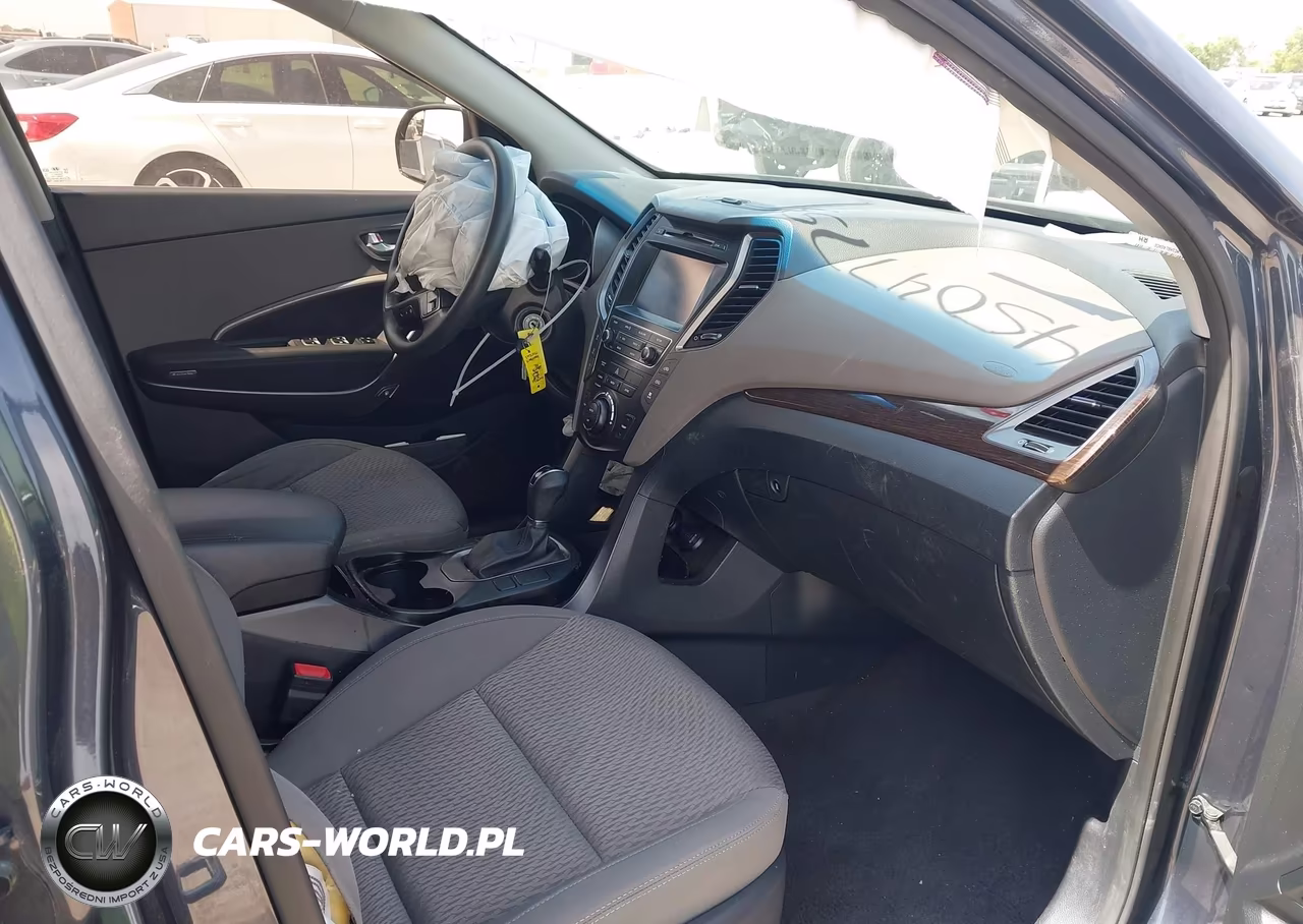 2018 Hyundai Santa Fe Se VIN:KM8SM4HF7JU273603 - 5