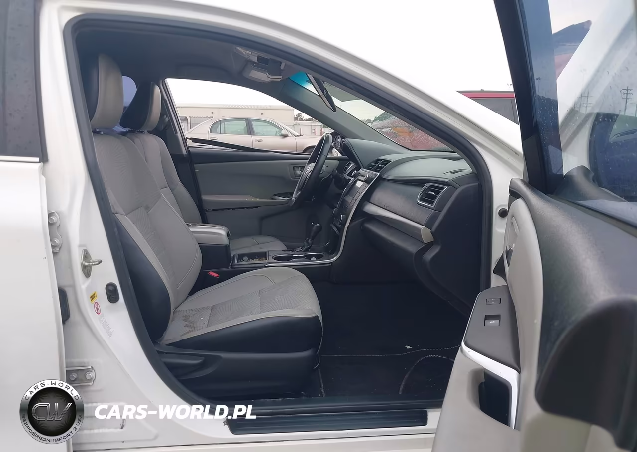 2017 Toyota Camry Se VIN:4T1BF1FK5HU310960 - 5