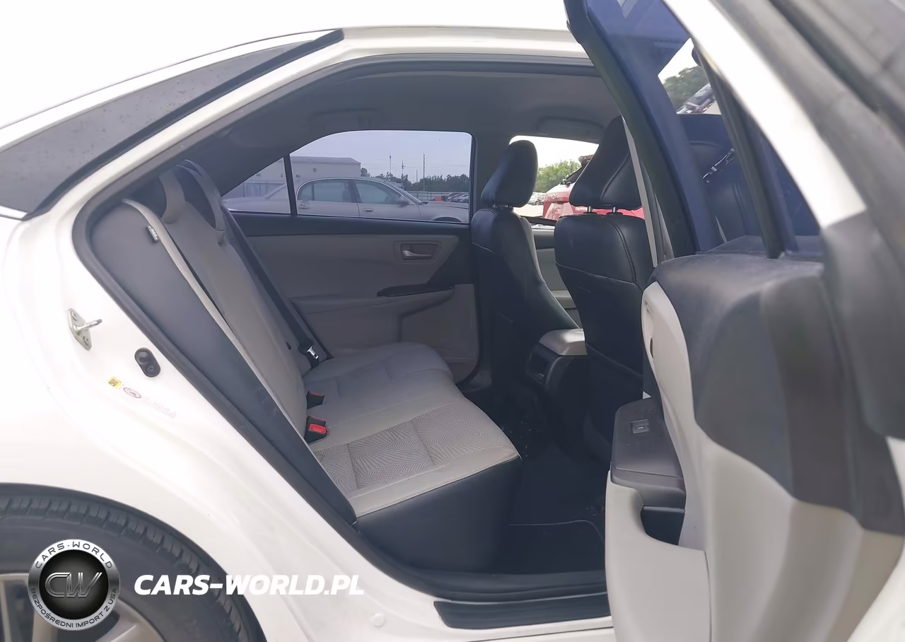 2017 Toyota Camry Se VIN:4T1BF1FK5HU310960 - 8