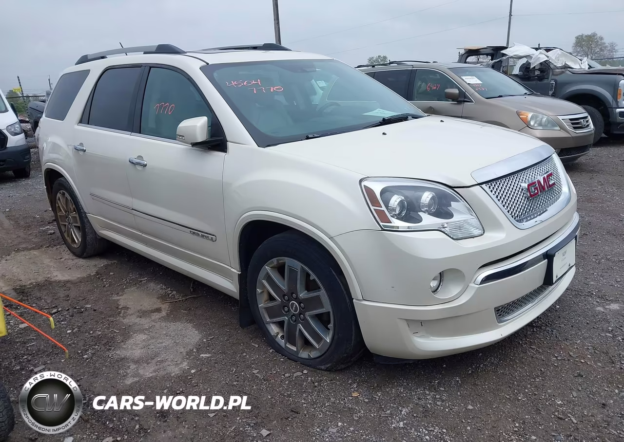 2011 GMC Acadia Denali