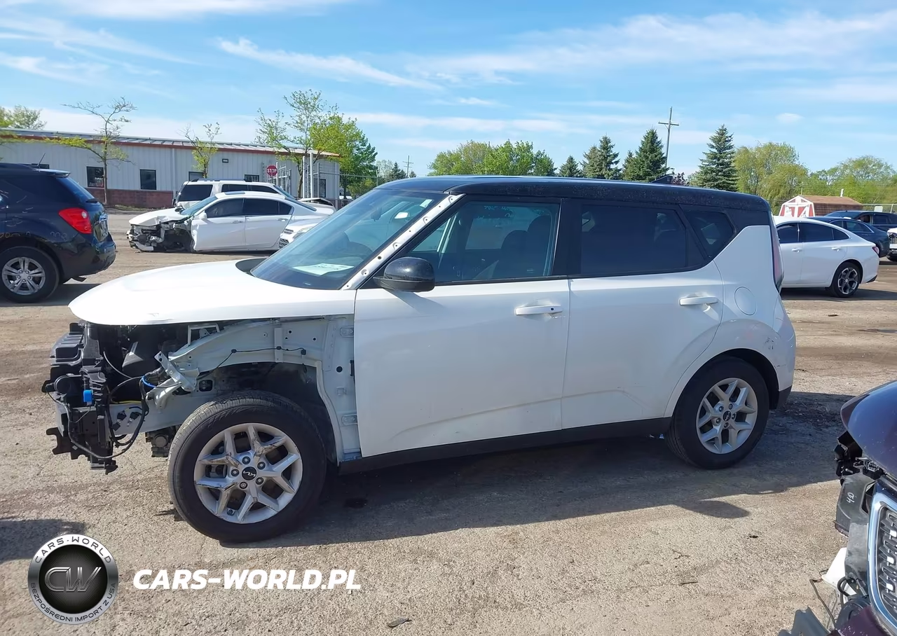 2025 Kia Soul S VIN:KNDJ23AU9S7267343 - 15
