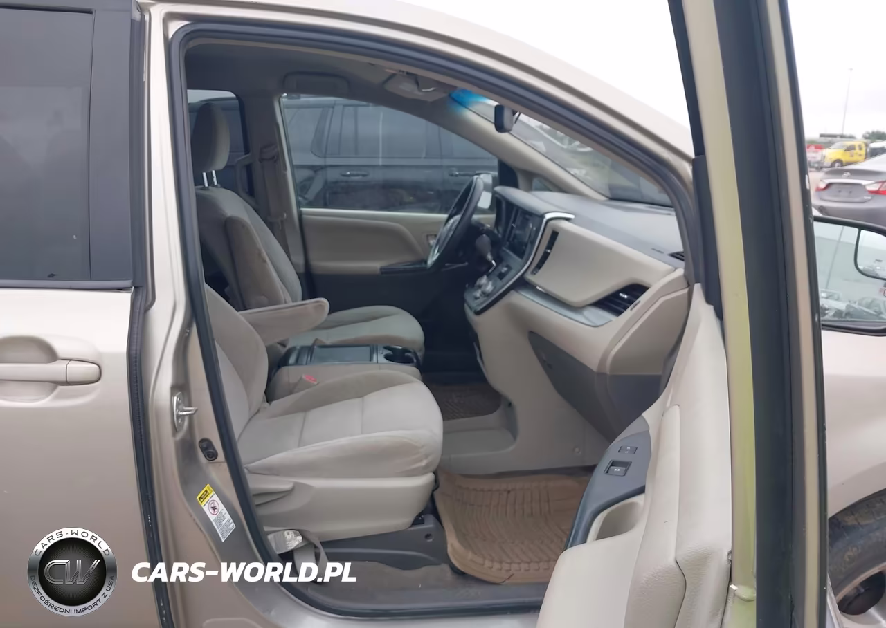 2015 Toyota Sienna Le 8 Passenger VIN:5TDKK3DCXFS583739 - 5