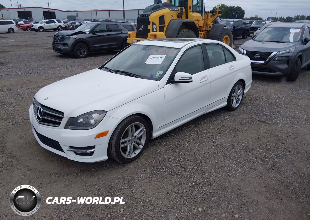 2014 Mercedes-Benz C 250 Sport VIN:WDDGF4HB7EA933086 - 2