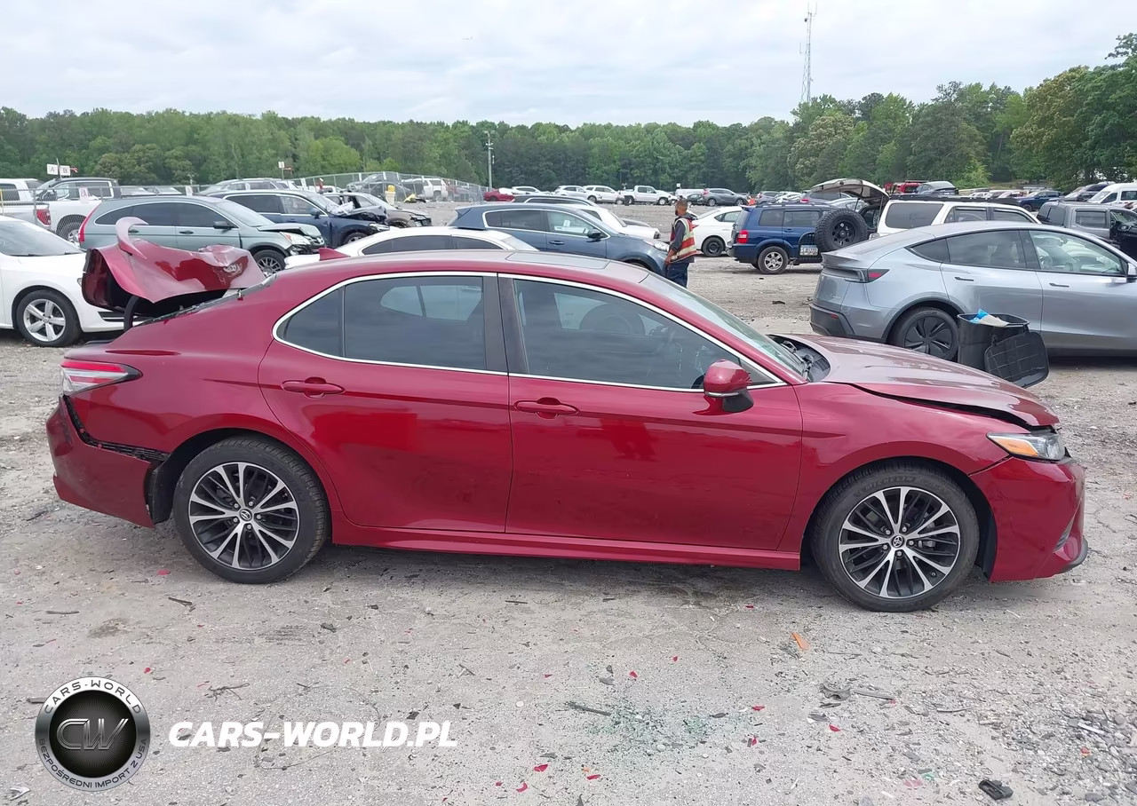 2018 Toyota Camry Se VIN:4T1B11HK3JU652277 - 13