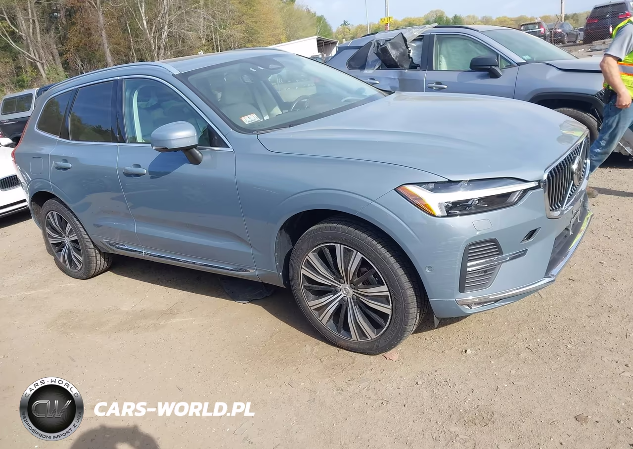 2022 Volvo Xc60 B5 Inscription – zdjęcie 1 z 11