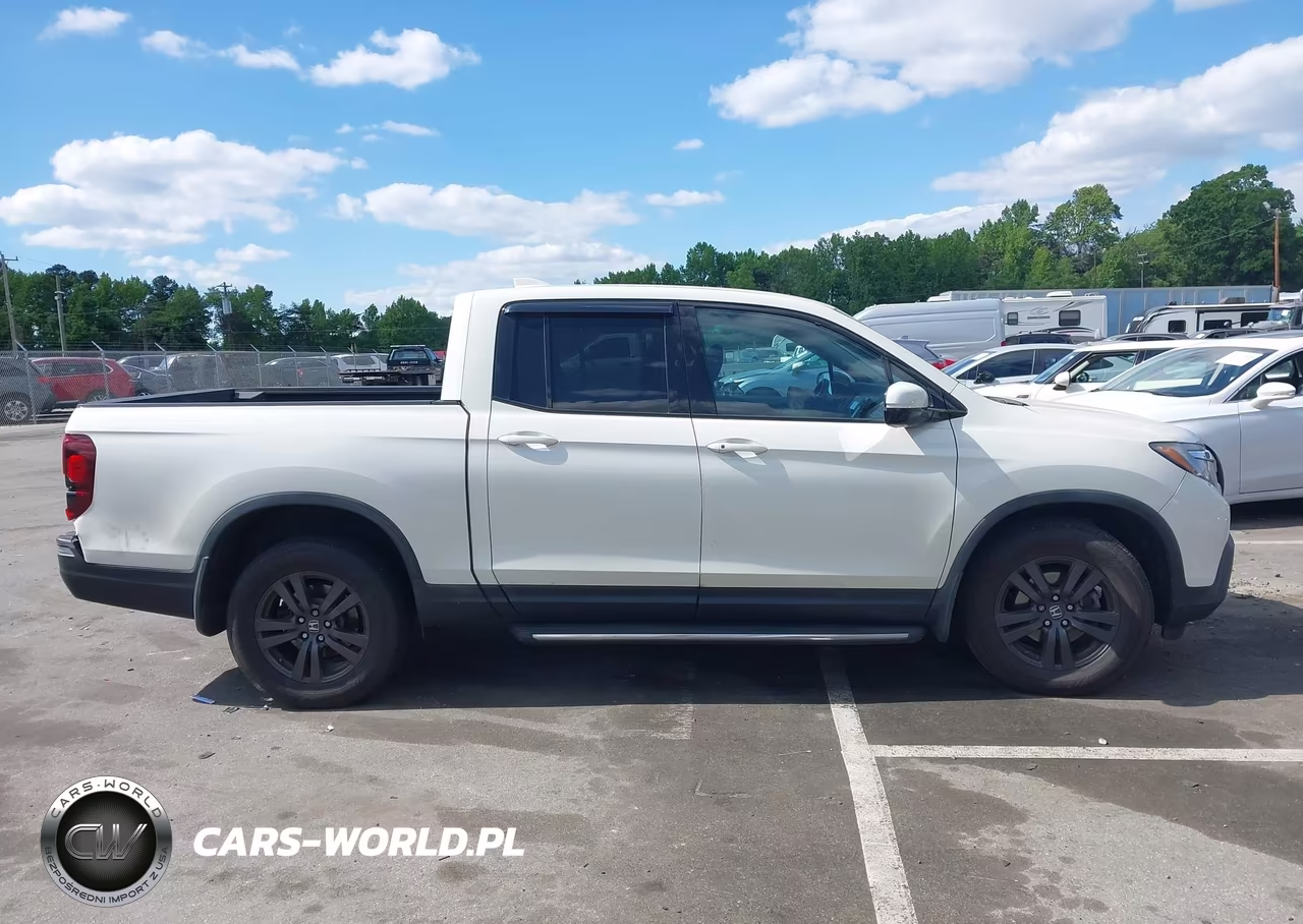 2018 Honda Ridgeline Sport VIN:5FPYK3F14JB001127 - 13