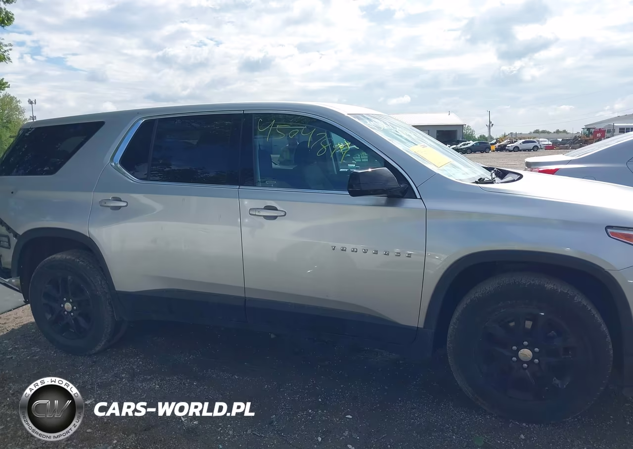 2019 Chevrolet Traverse Ls VIN:1GNERFKW1KJ179184 - 14