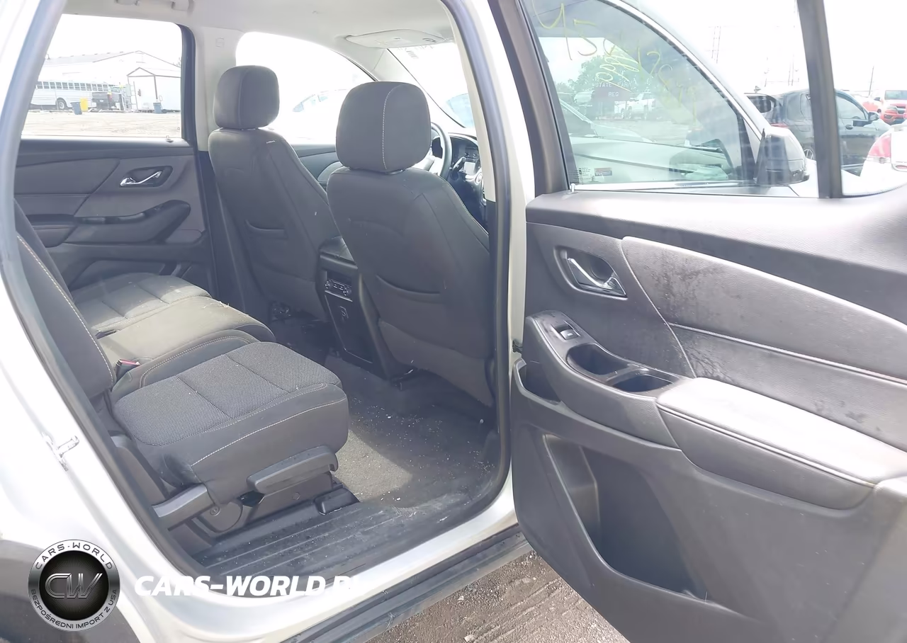 2019 Chevrolet Traverse Ls VIN:1GNERFKW1KJ179184 - 8
