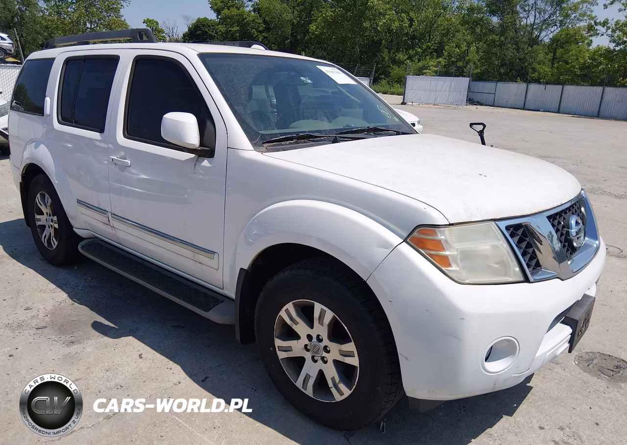 2011 Nissan Pathfinder Silver