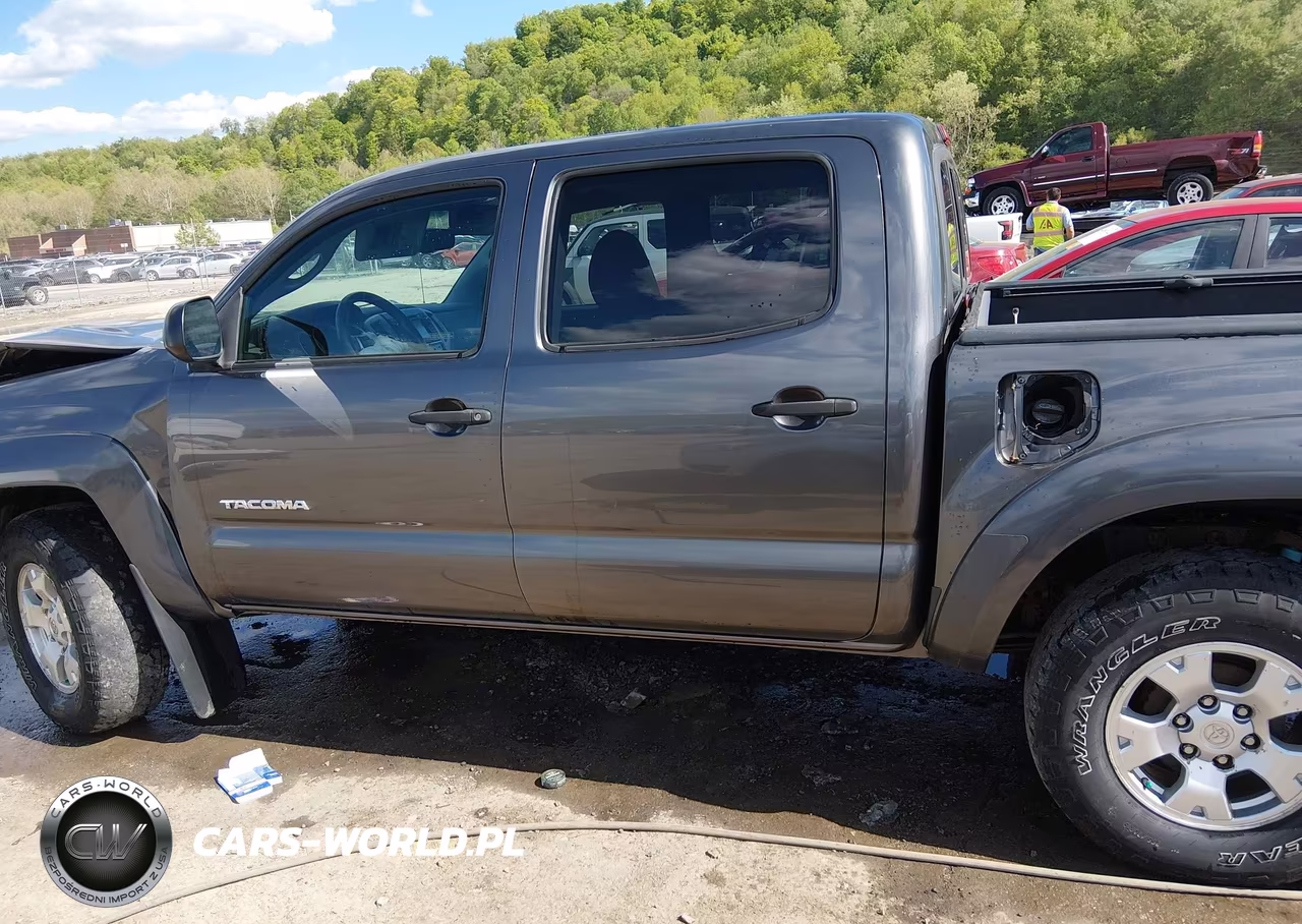 2013 Toyota Tacoma Base V6 VIN:5TFLU4EN9DX049160 - 14