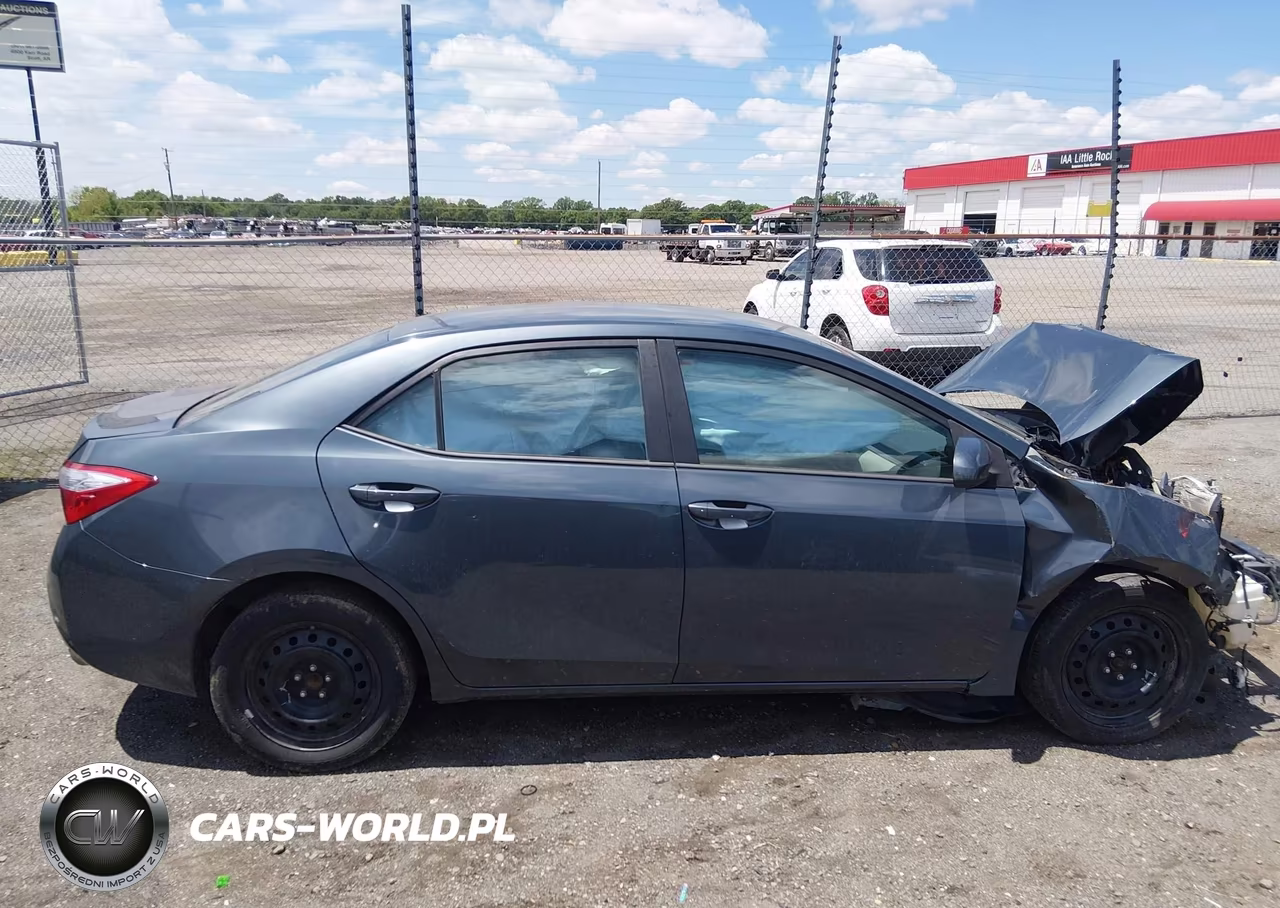 2015 Toyota Corolla Le VIN:5YFBURHE5FP229516 - 14