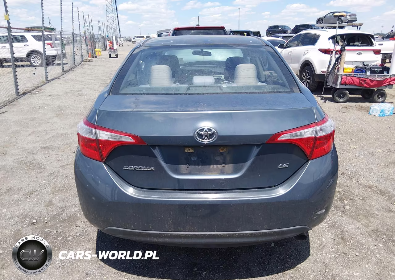2015 Toyota Corolla Le VIN:5YFBURHE5FP229516 - 17