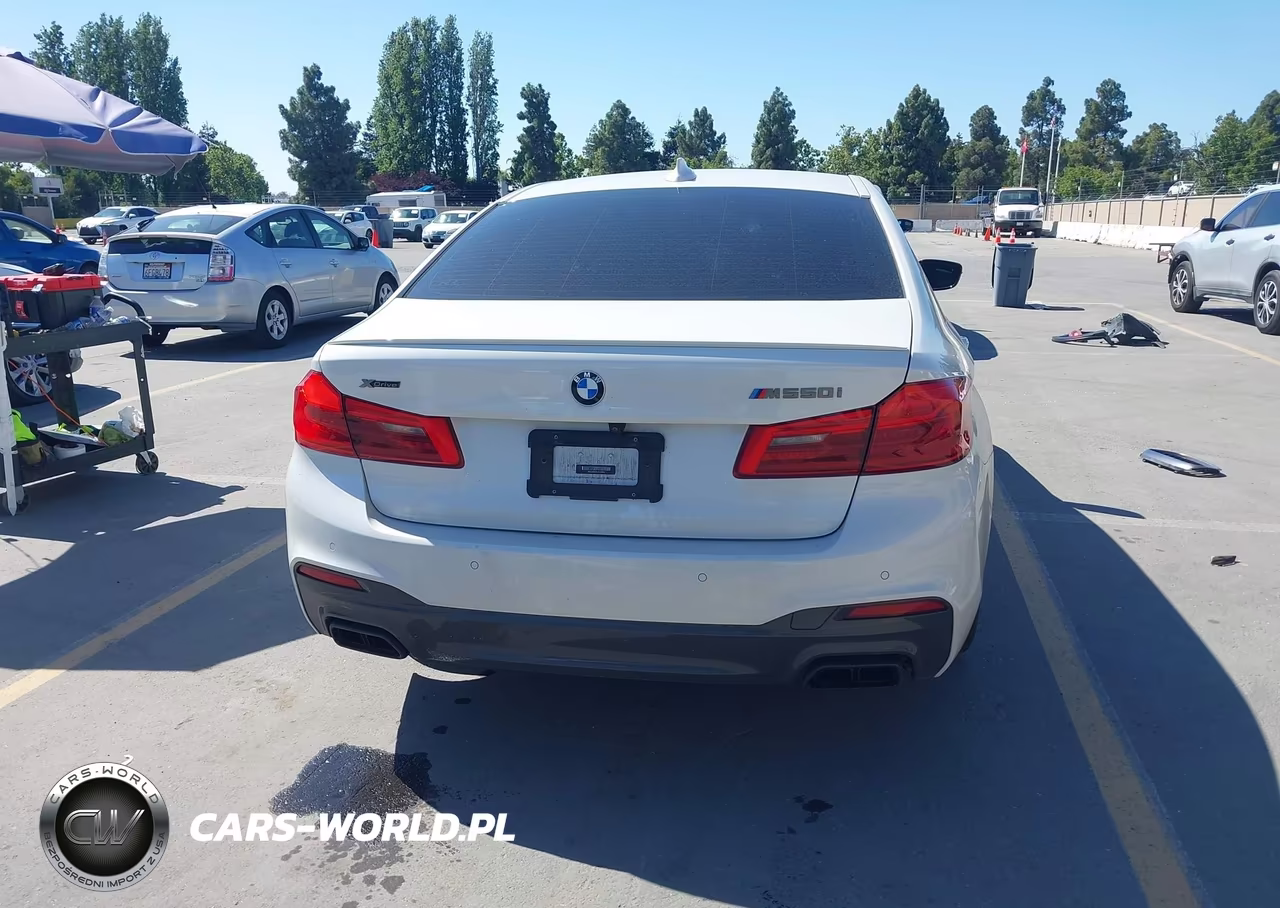 2018 BMW M550I xDrive VIN:WBAJB9C56JB286983 - 17