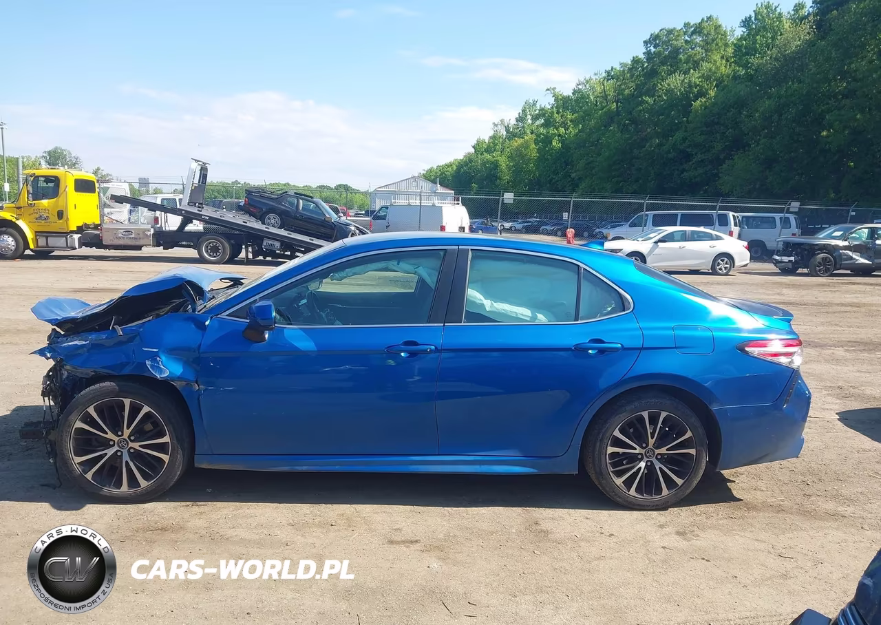 2020 Toyota Camry Se VIN:4T1G11AK6LU330087 - 13