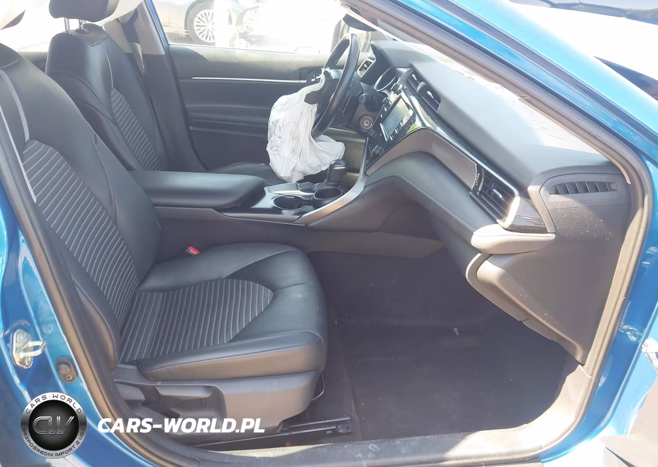 2020 Toyota Camry Se VIN:4T1G11AK6LU330087 - 5
