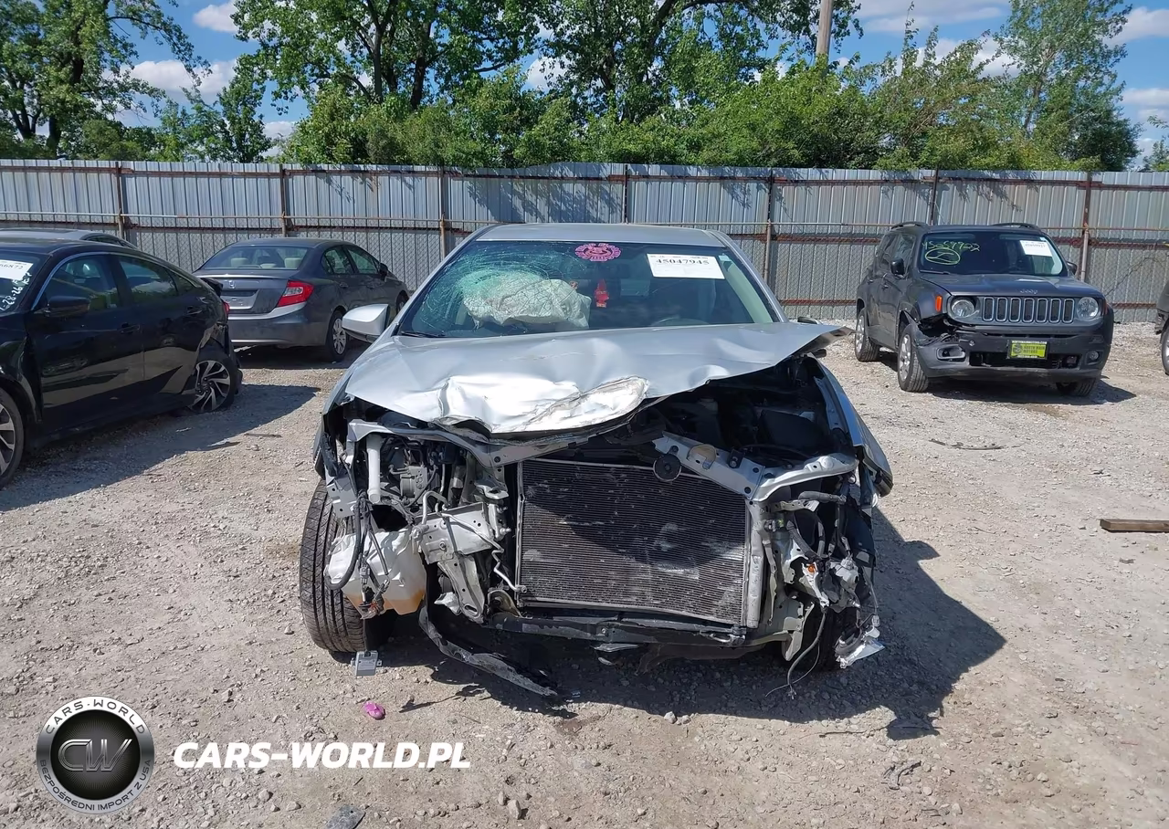 2016 Toyota Corolla Le VIN:5YFBURHE5GP496298 - 13