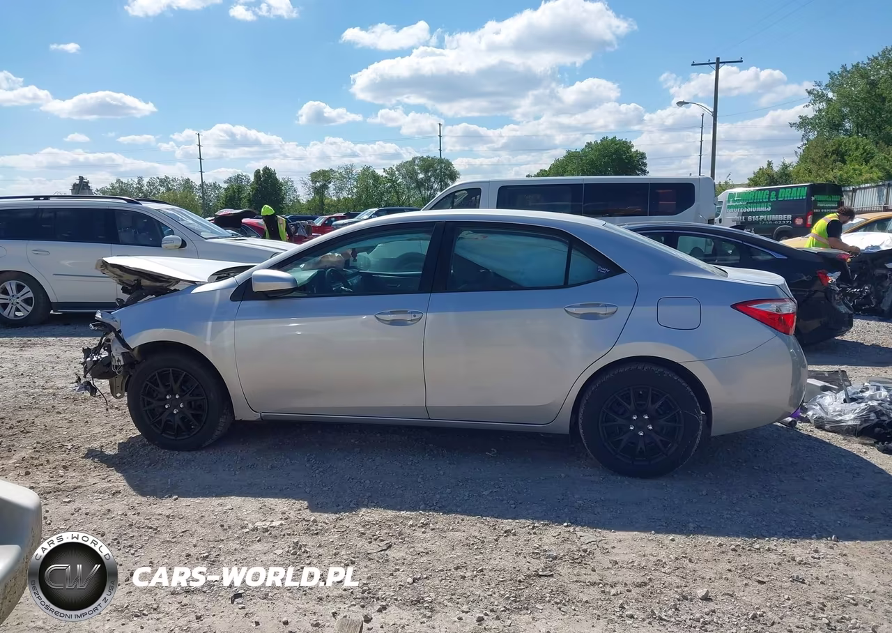 2016 Toyota Corolla Le VIN:5YFBURHE5GP496298 - 15