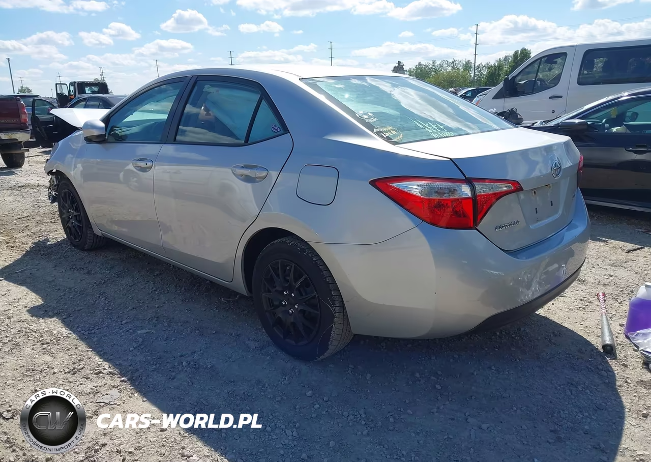 2016 Toyota Corolla Le VIN:5YFBURHE5GP496298 - 3