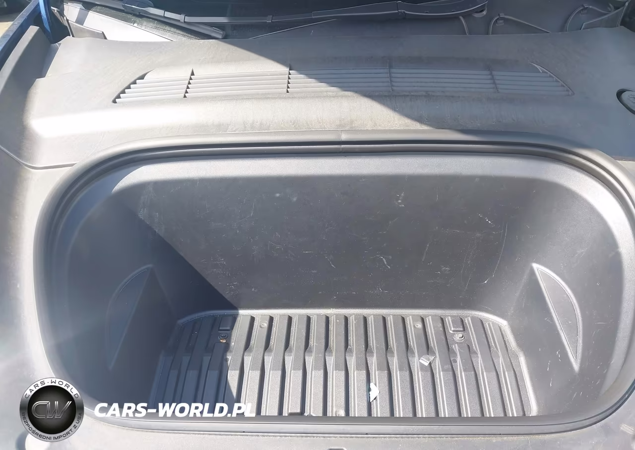 2023 Tesla Model Y Awd-Long Range Dual Motor All-Wheel Drive VIN:7SAYGAEE7PF946880 - 10
