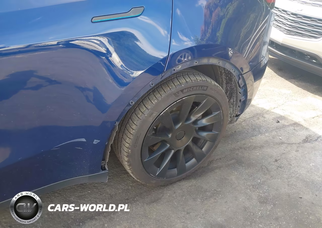 2023 Tesla Model Y Awd-Long Range Dual Motor All-Wheel Drive VIN:7SAYGAEE7PF946880 - 6