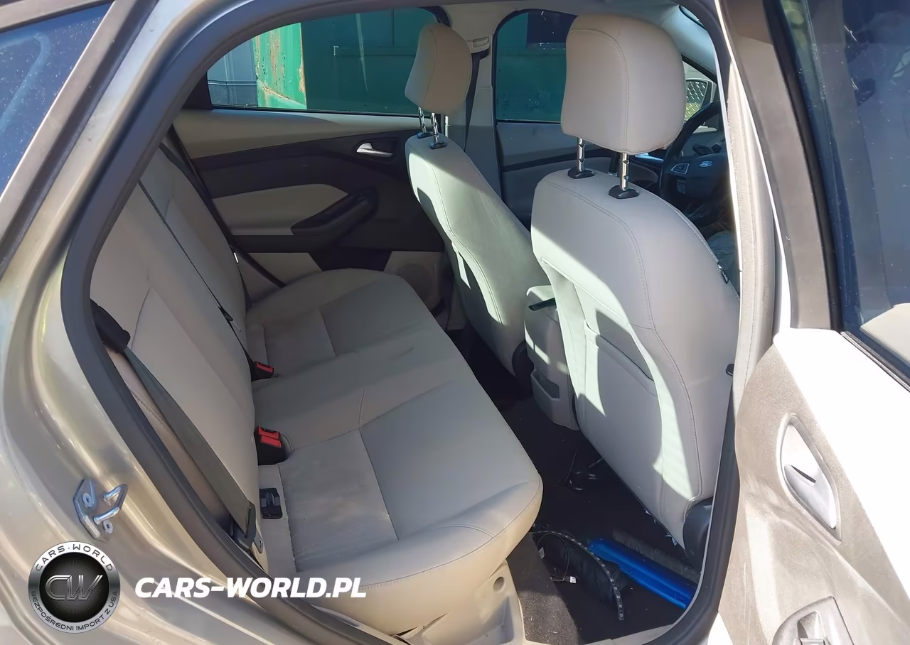 2016 Ford Focus Se VIN:1FADP3F21GL304248 - 8