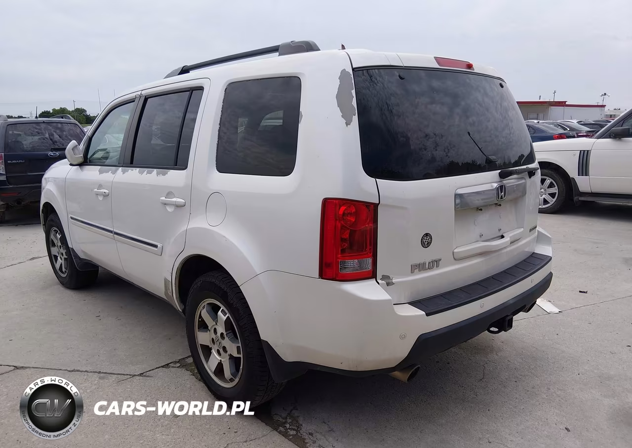 2011 Honda Pilot Touring VIN:5FNYF3H9XBB025711 - 3