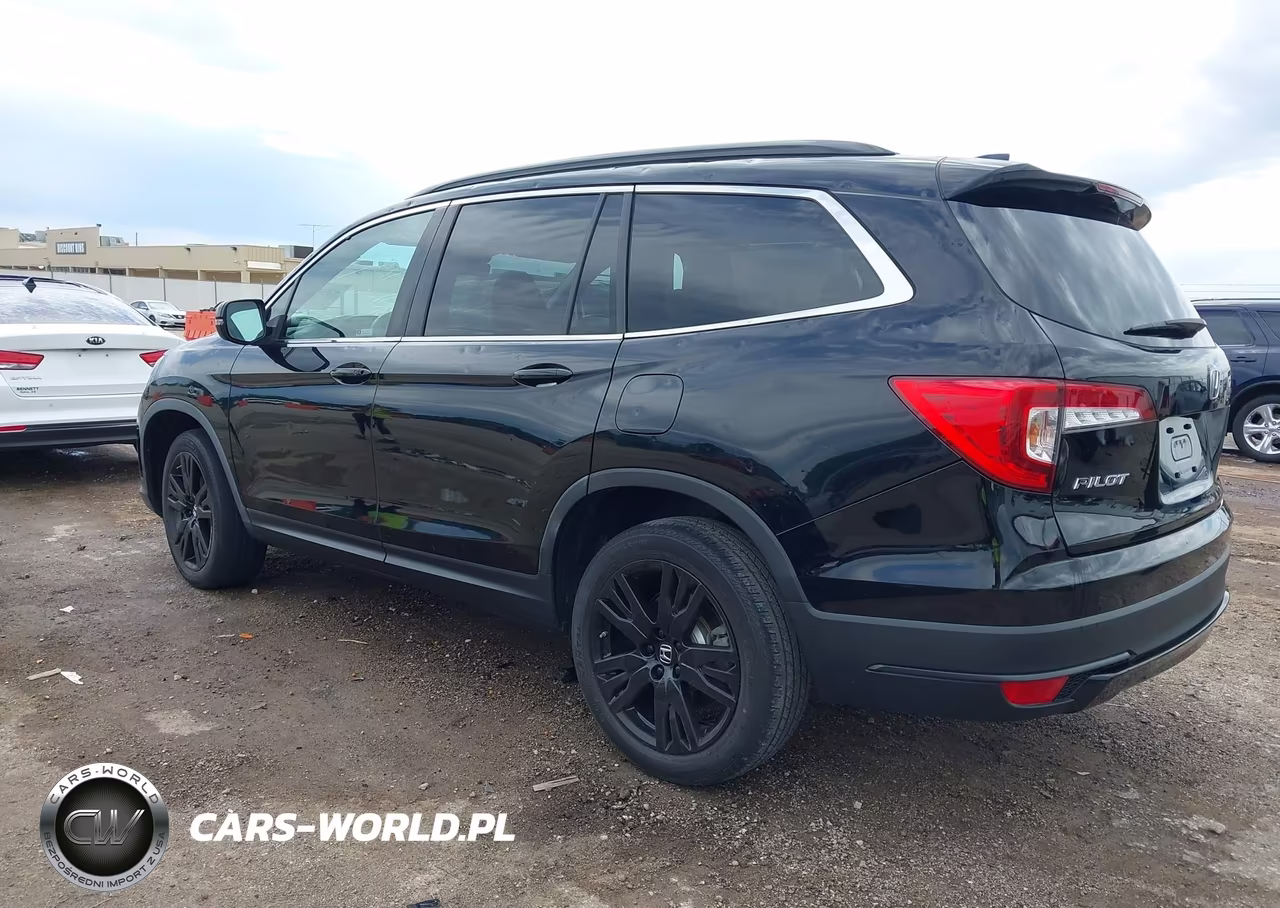 2021 Honda Pilot Awd Special Edition VIN:5FNYF6H24MB022617 - 3