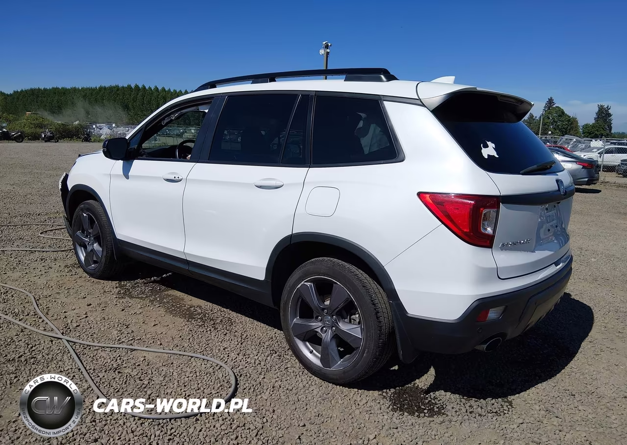 2020 Honda Passport Awd Touring VIN:5FNYF8H91LB011386 - 3