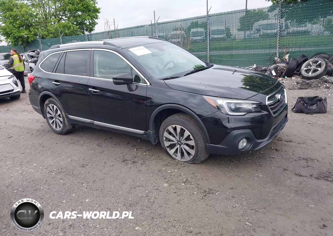 2018 Subaru Outback 3.6R Touring – zdjęcie 1 z 17