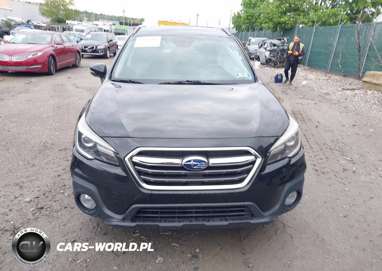 2018 Subaru Outback 3.6R Touring VIN:4S4BSETC1J3316332 - 12