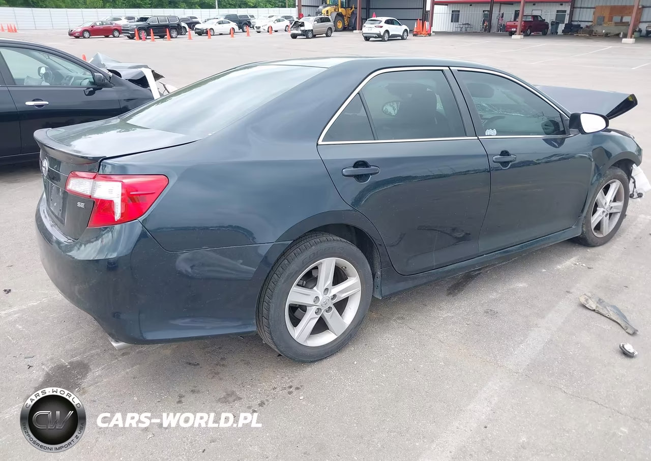 2014 Toyota Camry Se VIN:4T1BF1FK9EU806145 - 4