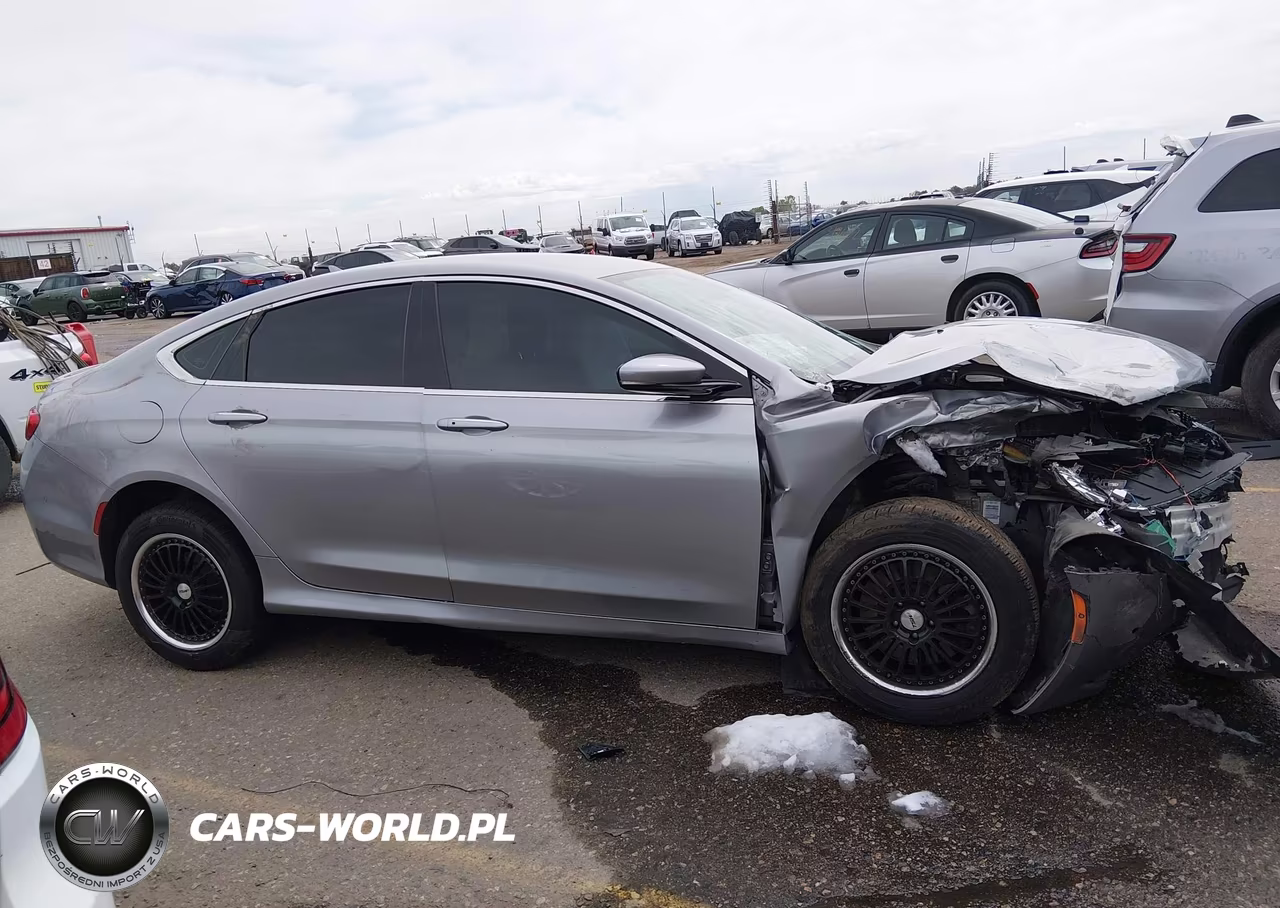 2015 Chrysler 200 C VIN:1C3CCCEG7FN656790 - 12