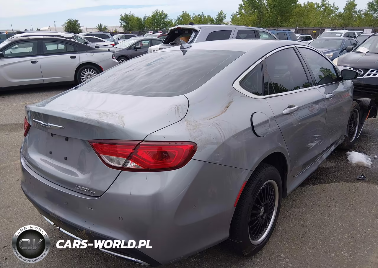 2015 Chrysler 200 C VIN:1C3CCCEG7FN656790 - 4
