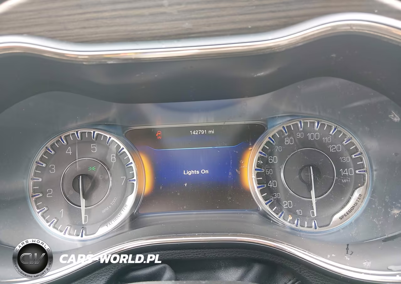 2015 Chrysler 200 C VIN:1C3CCCEG7FN656790 - 7