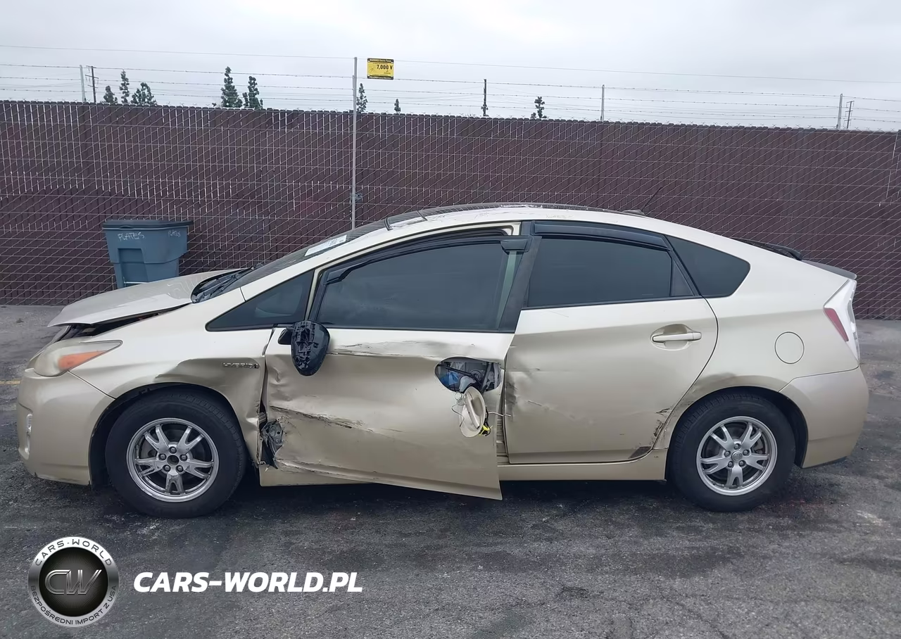 2011 Toyota Prius Three VIN:JTDKN3DU4B1427820 - 14
