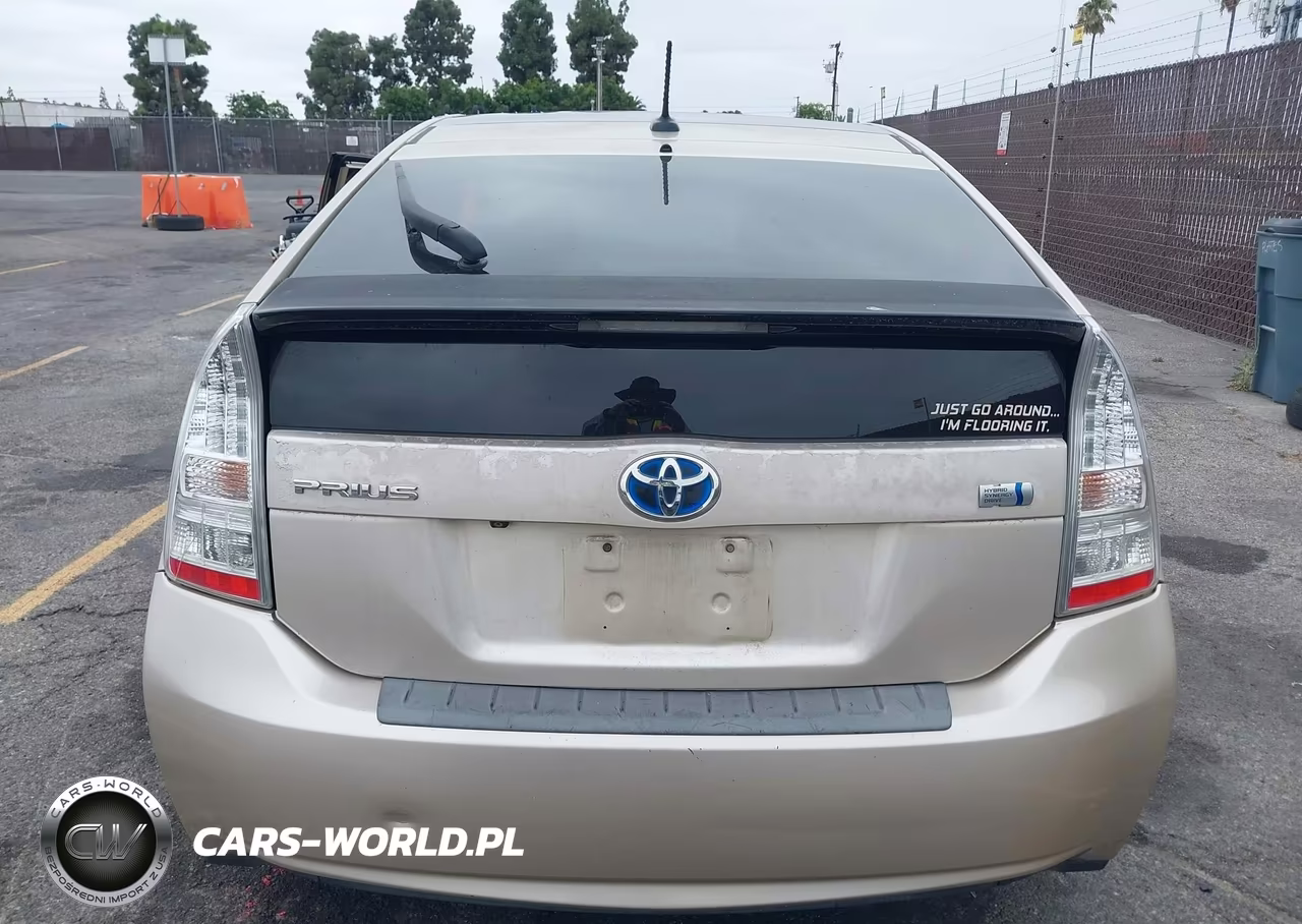 2011 Toyota Prius Three VIN:JTDKN3DU4B1427820 - 16