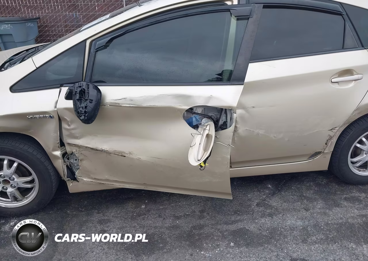2011 Toyota Prius Three VIN:JTDKN3DU4B1427820 - 6