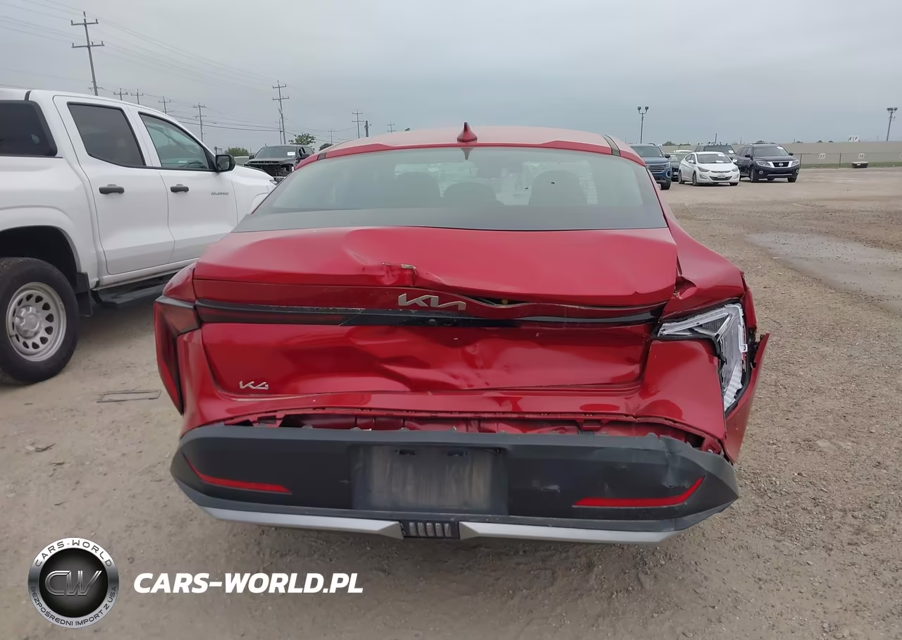 2025 Kia K4 Lxs VIN:3KPFT4DE9SE043924 - 15