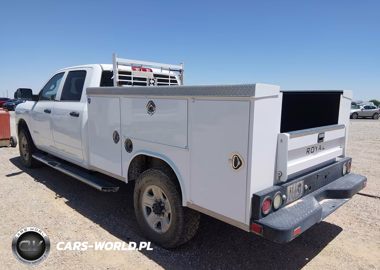 2020 Ram 2500 Tradesman 4X4 8' Box VIN:3C6UR5HJ7LG101139 - 3
