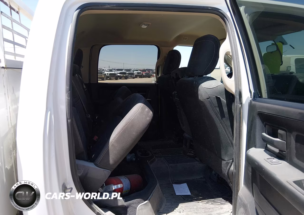 2020 Ram 2500 Tradesman 4X4 8' Box VIN:3C6UR5HJ7LG101139 - 8