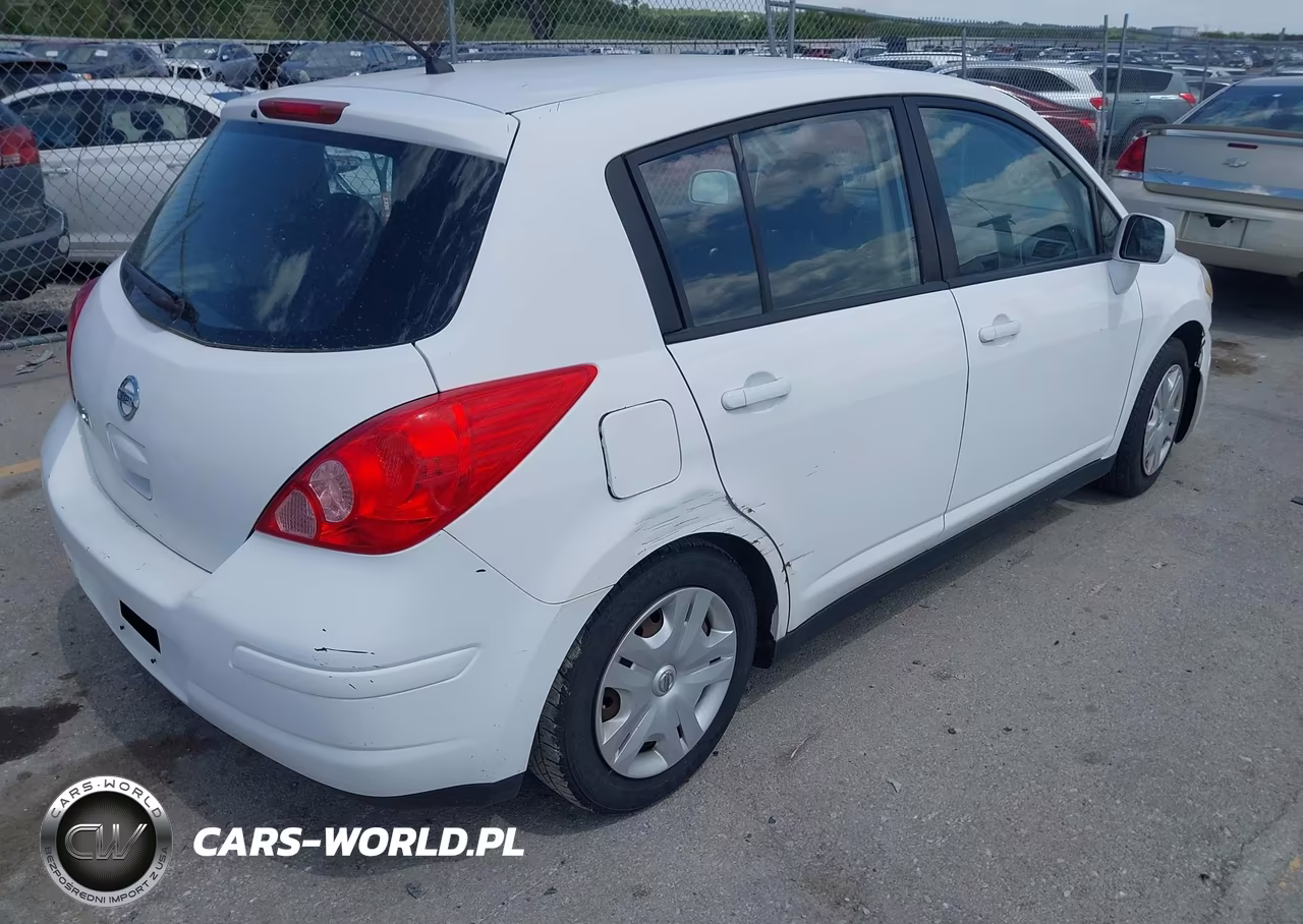 2010 Nissan Versa 1.8S VIN:3N1BC1CP0AL457414 - 4