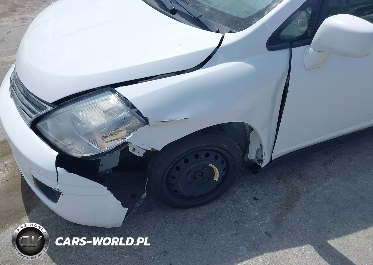 2010 Nissan Versa 1.8S VIN:3N1BC1CP0AL457414 - 6