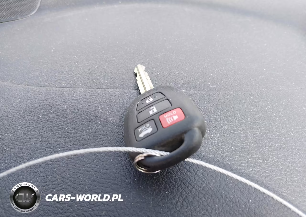 2016 Toyota Camry Le VIN:4T4BF1FK1GR564105 - 11