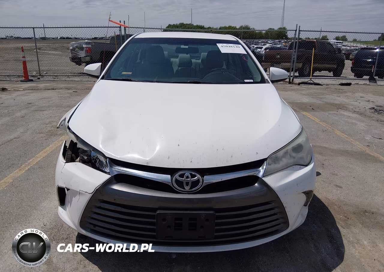 2016 Toyota Camry Le VIN:4T4BF1FK1GR564105 - 13
