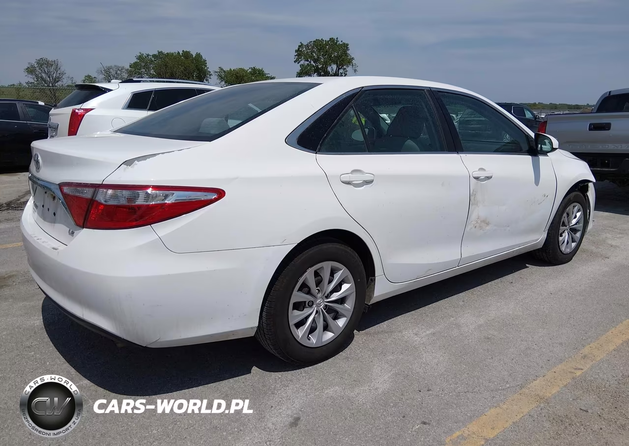2016 Toyota Camry Le VIN:4T4BF1FK1GR564105 - 4