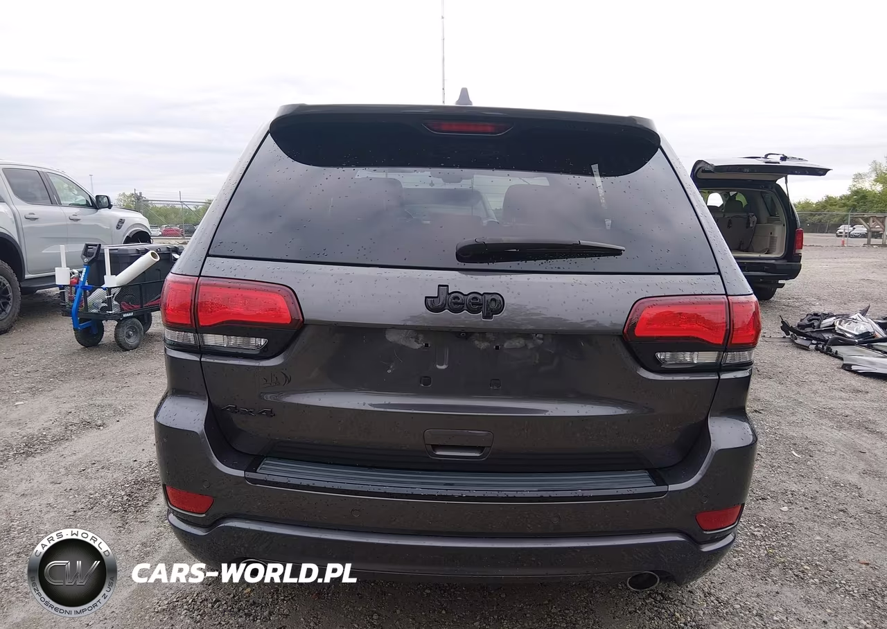 2015 Jeep Grand Cherokee Altitude VIN:1C4RJFAG5FC102517 - 16