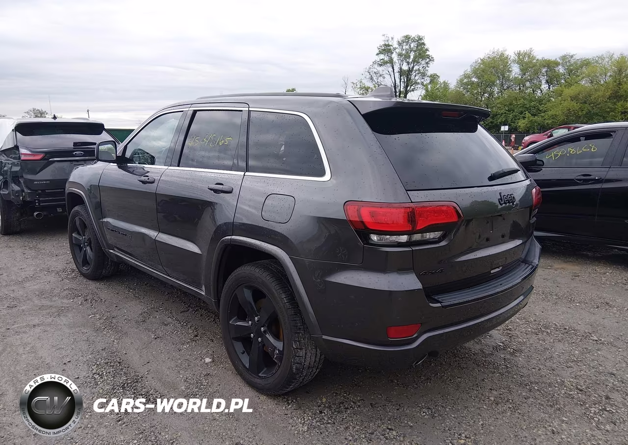 2015 Jeep Grand Cherokee Altitude VIN:1C4RJFAG5FC102517 - 3