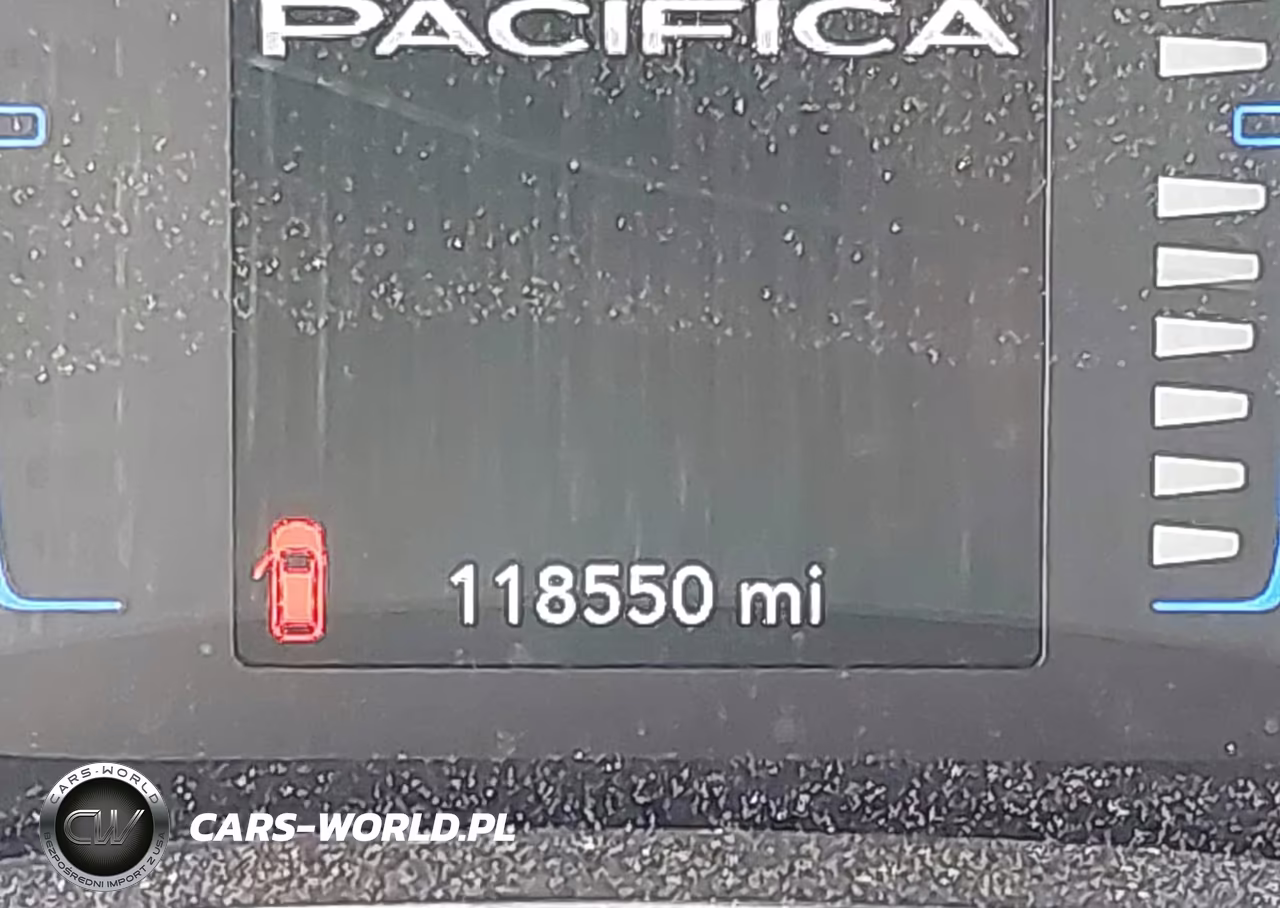 2017 Chrysler Pacifica Touring Plus VIN:2C4RC1BG9HR844540 - 15