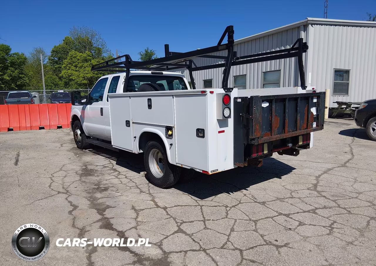 2016 Ford F-350 Chassis Xl VIN:1FD8X3G67GEC90403 - 3