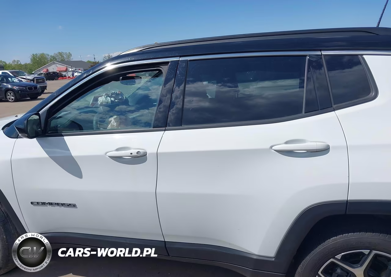 2024 Jeep Compass Limited 4X4 VIN:3C4NJDCN2RT104961 - 13